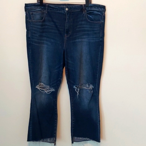 American Eagle Hi-Rise Crop Flare Jeans - Picture 1 of 11
